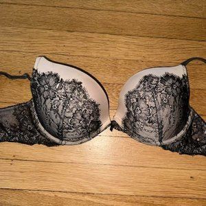 Victoria's Secret Pink and black lace bra size 36D Like new